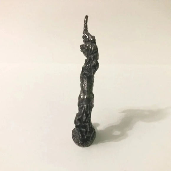 Vintage Unicorn  Figurine Crystal Ball Pewter Sculpture 2.5 Inch Tall - Picture 3 of 9